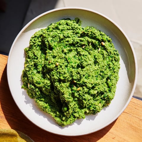 Green Pea & Spinach Elf Green Protein Pasta plated, creamy green sauce coats the pasta, ready to enjoy.