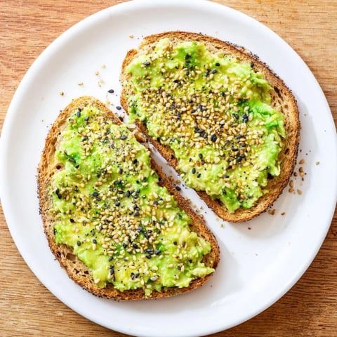 Creamy avocado toast with everything seasoning, a simple, delicious American breakfast ready in minutes.